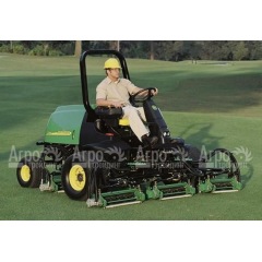 Бензиновая газонокосилка для фейрвея  Jonh Deere - 3235 С  в Екатеринбурге